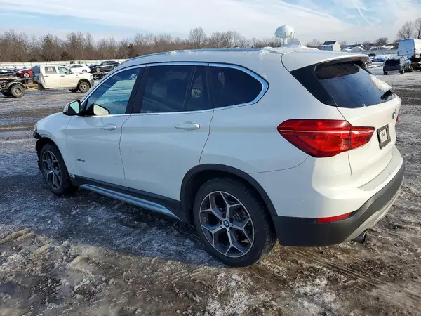 WBXHT3C39H5F70651 2017 BMW X1 - Image 2