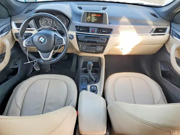 WBXHT3C39H5F70651 2017 BMW X1 - Image 8