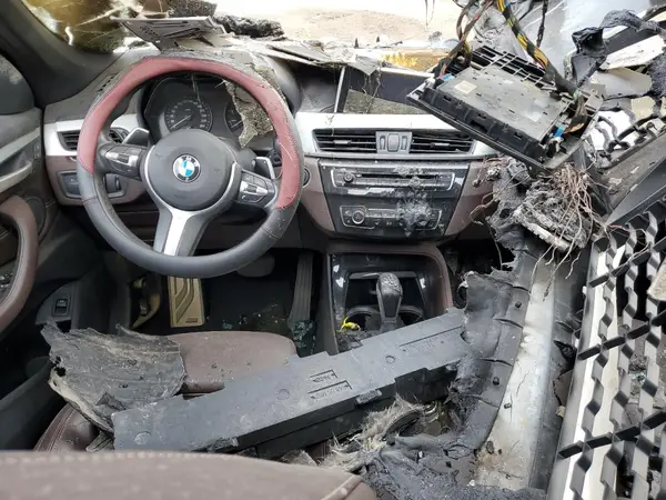 WBXHT3C39H5F72495 2017 BMW X1 - Image 8
