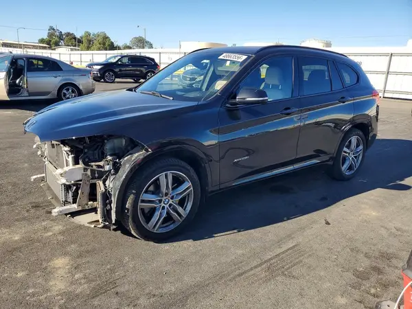 WBXHT3C39H5F73579 2017 BMW X1 - Image 1