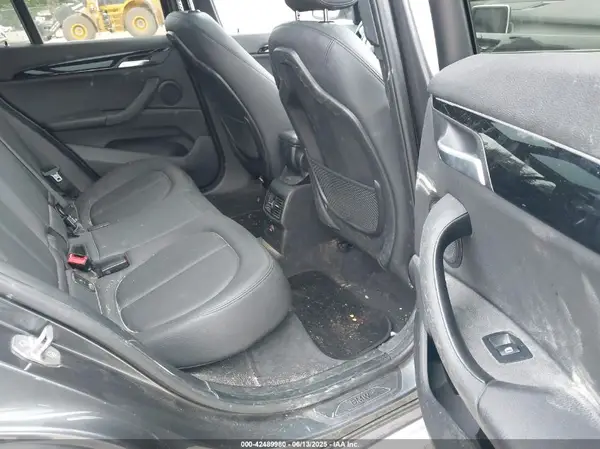 WBXHT3C39H5F73601 2017 BMW X1 - Image 8