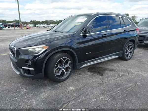 WBXHT3C39H5F75221 2017 BMW X1 - Image 2