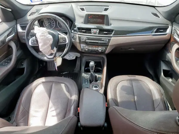 WBXHT3C39H5F76143 2017 BMW X1 - Image 8