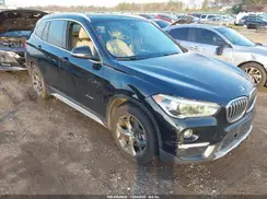 WBXHT3C39H5F77230 2017 BMW X1