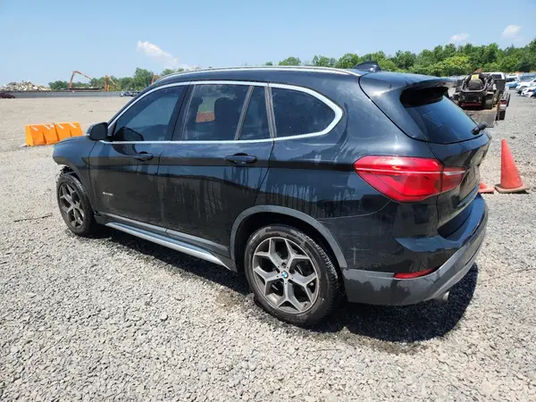WBXHT3C39H5F81018 2017 BMW X1 - Image 2