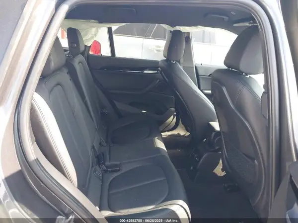 WBXHT3C39H5F81214 2017 BMW X1 - Image 8