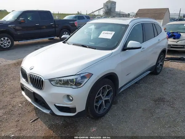 WBXHT3C39H5F84338 2017 BMW X1 - Image 2