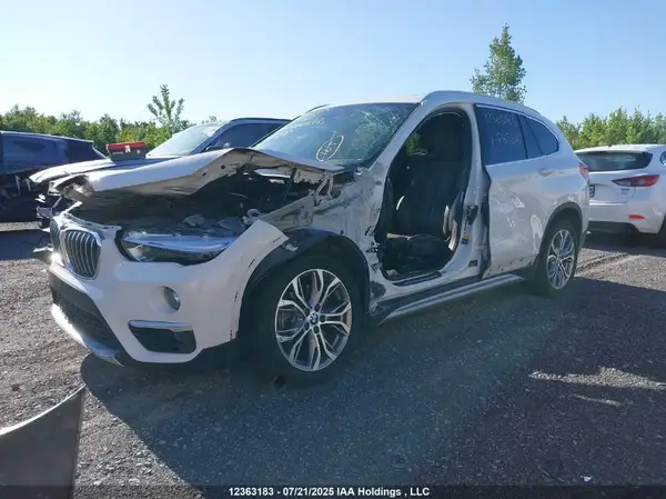WBXHT3C39H5F85375 2017 BMW X1 - Image 2