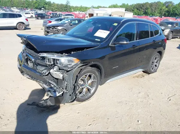 WBXHT3C39H5F86011 2017 BMW X1 - Image 2