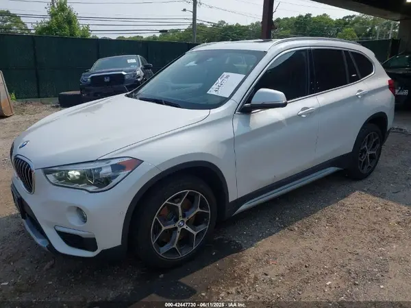 WBXHT3C39J3F03873 2018 BMW X1 - Image 2