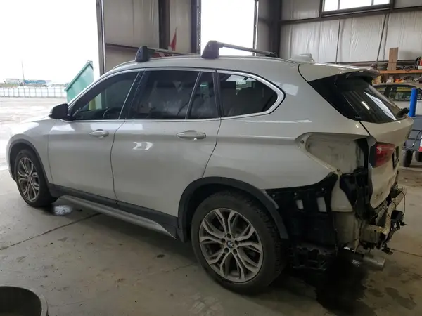 WBXHT3C39J3H32053 2018 BMW X1 - Image 2