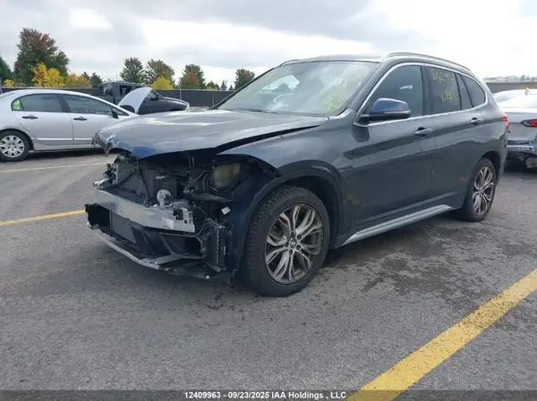 WBXHT3C39J3H32103 2018 BMW X1 - Image 2
