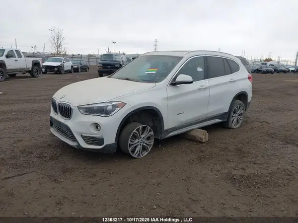 WBXHT3C39J5F89741 2018 BMW X1 - Image 2