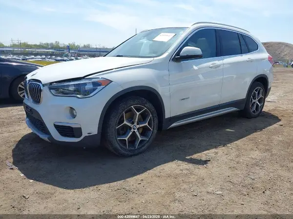 WBXHT3C39J5F91912 2018 BMW X1 - Image 2