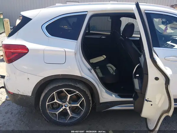 WBXHT3C39J5F92722 2018 BMW X1 - Image 8