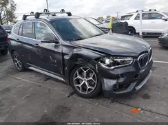 WBXHT3C39J5F92915 2018 BMW X1