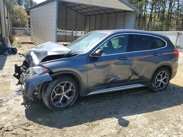 WBXHT3C39J5K22593 2018 BMW X1 - Image 1