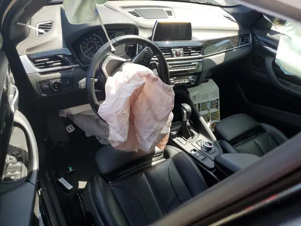 WBXHT3C39J5K22593 2018 BMW X1 - Image 8