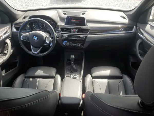 WBXHT3C39J5K22643 2018 BMW X1 - Image 8