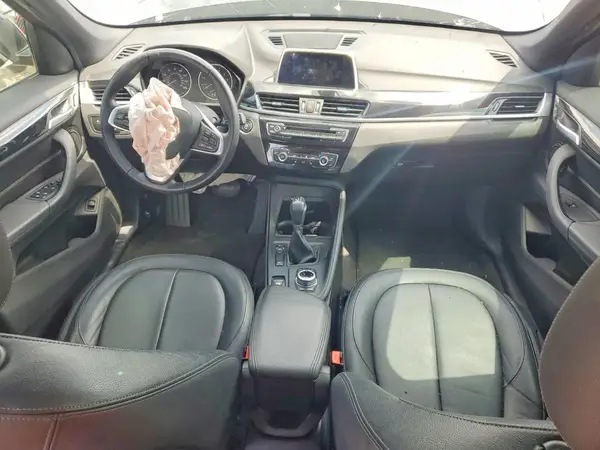 WBXHT3C39J5K22934 2018 BMW X1 - Image 8