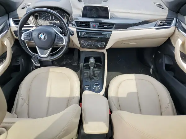 WBXHT3C39J5K26188 2018 BMW X1 - Image 8