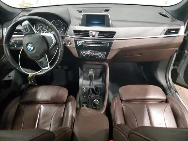 WBXHT3C39J5K26921 2018 BMW X1 - Image 8