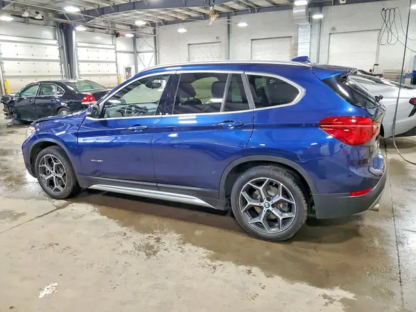WBXHT3C39J5K29558 2018 BMW X1 - Image 2