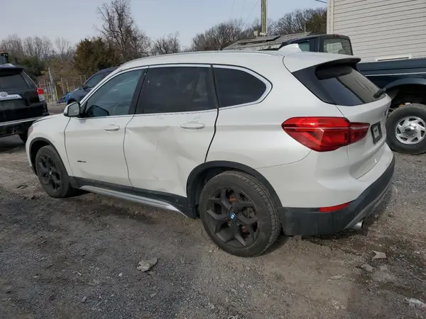 WBXHT3C39J5L24718 2018 BMW X1 - Image 2