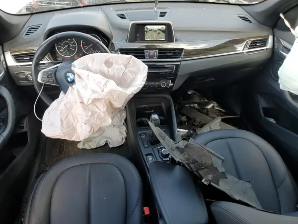 WBXHT3C39J5L26534 2018 BMW X1 - Image 8