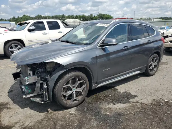 WBXHT3C39J5L26596 2018 BMW X1 - Image 1