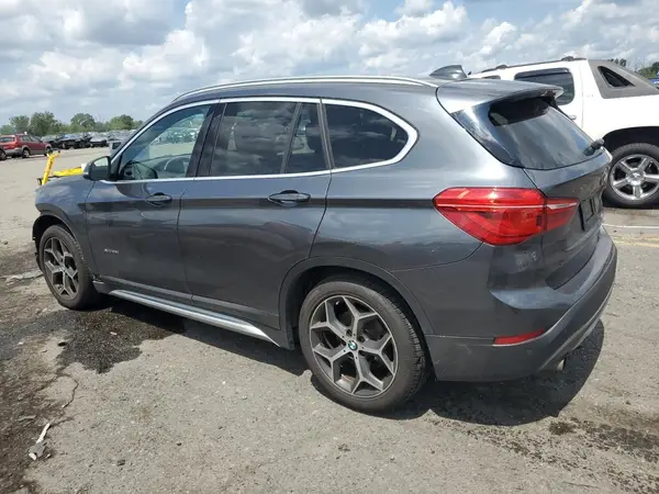 WBXHT3C39J5L26596 2018 BMW X1 - Image 2