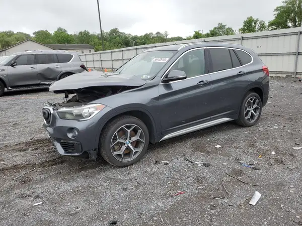 WBXHT3C39J5L27022 2018 BMW X1 - Image 1