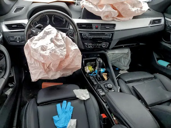 WBXHT3C39J5L28140 2018 BMW X1 - Image 8