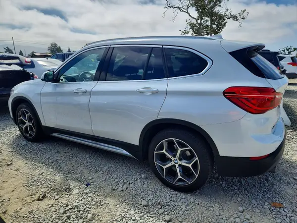 WBXHT3C39J5L28204 2018 BMW X1 - Image 2