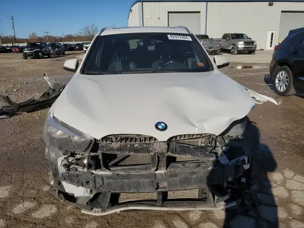 WBXHT3C39J5L29286 2018 BMW X1 - Image 2