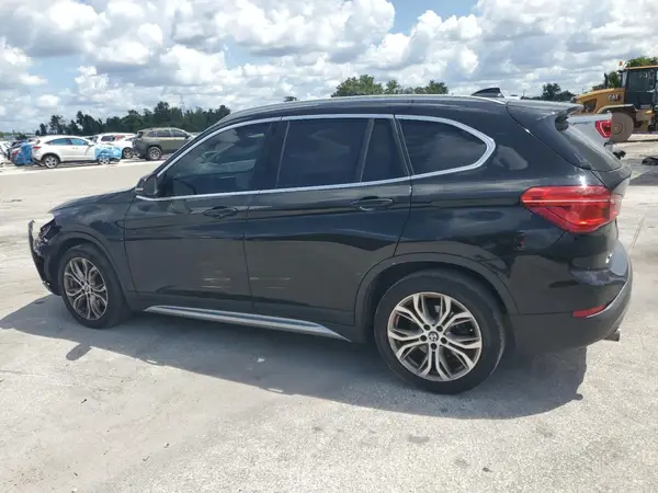 WBXHT3C39J5L29403 2018 BMW X1 - Image 2