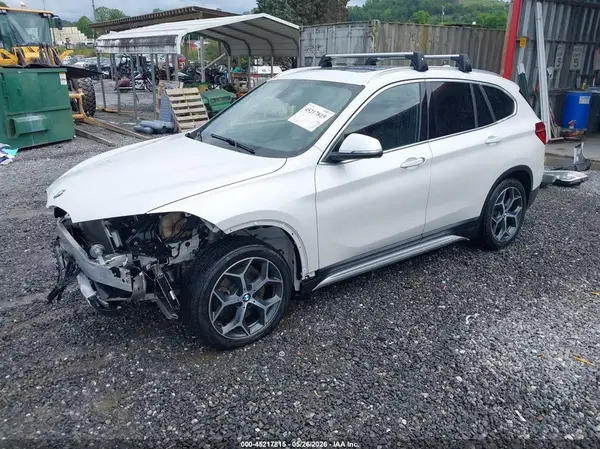 WBXHT3C39J5L29465 2018 BMW X1 - Image 2