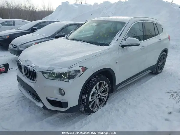 WBXHT3C39J5L32141 2018 BMW X1 - Image 2
