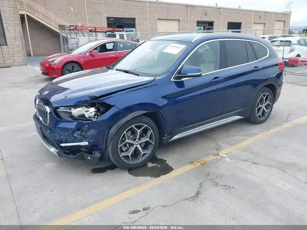 WBXHT3C39J5L33547 2018 BMW X1 - Image 2