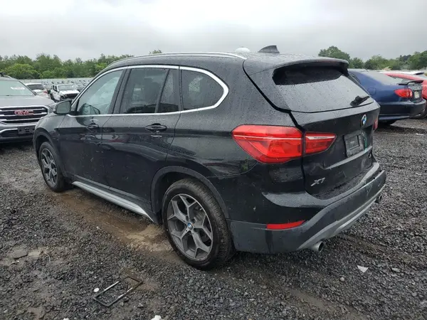 WBXHT3C39J5L34133 2018 BMW X1 - Image 2