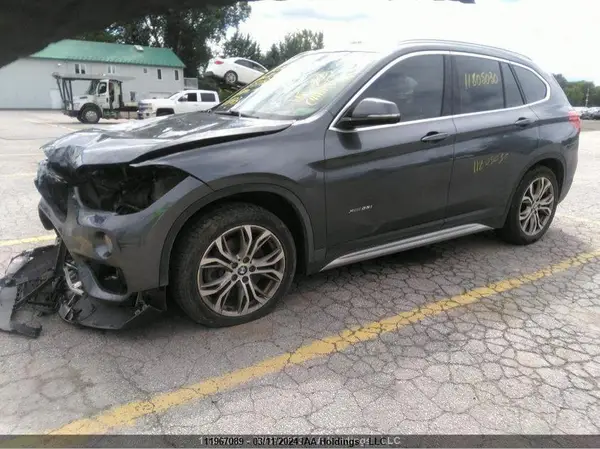 WBXHT3C3XG5E51196 2016 BMW X1 - Image 2