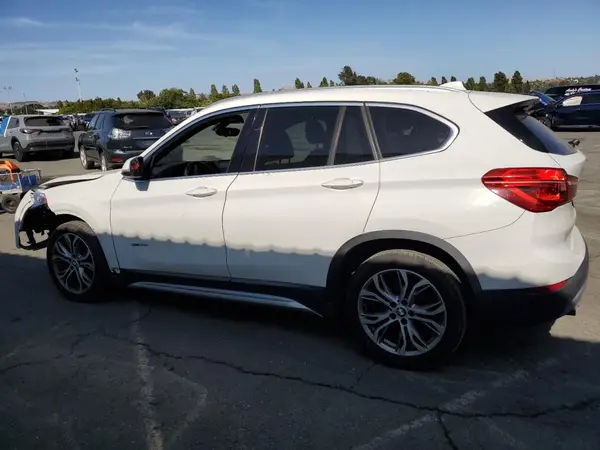 WBXHT3C3XG5E55989 2016 BMW X1 - Image 2