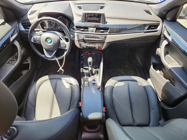 WBXHT3C3XG5F64985 2016 BMW X1 - Image 8