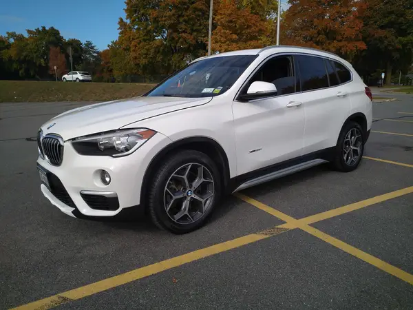 WBXHT3C3XGP880243 2016 BMW X1 - Image 2