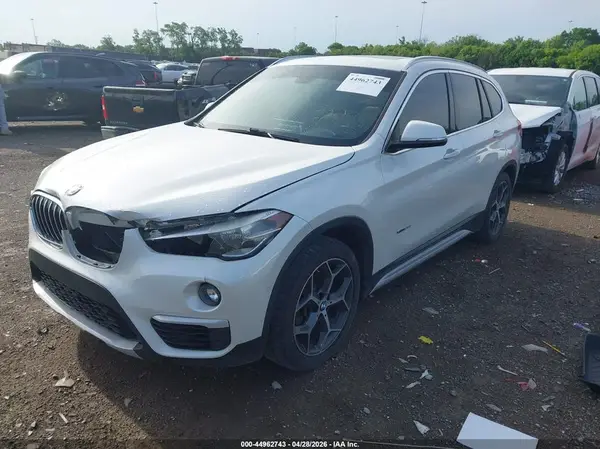WBXHT3C3XGP883045 2016 BMW X1 - Image 2
