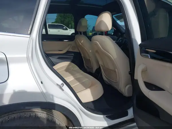 WBXHT3C3XGP883045 2016 BMW X1 - Image 8