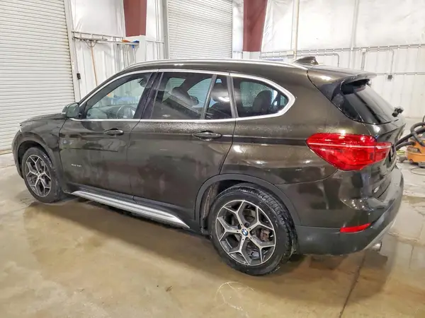 WBXHT3C3XGP883983 2016 BMW X1 - Image 2