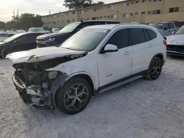 WBXHT3C3XGP884843 2016 BMW X1 - Image 1