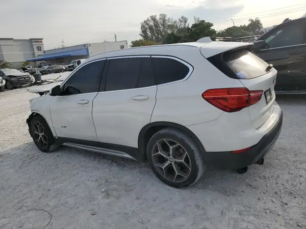 WBXHT3C3XGP884843 2016 BMW X1 - Image 2