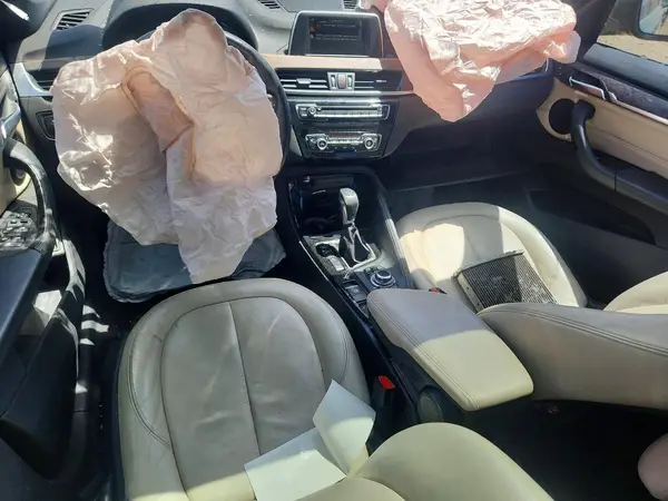 WBXHT3C3XGP885488 2016 BMW X1 - Image 8